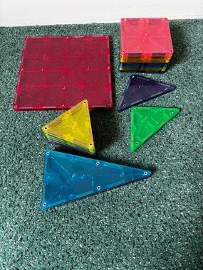 Magna-Tiles Building Tiles 18 piece Set - Multicolor Kids Construction Tiles